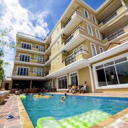 Mad Monkey Hostel Kampot (Adults Only) Exterior photo