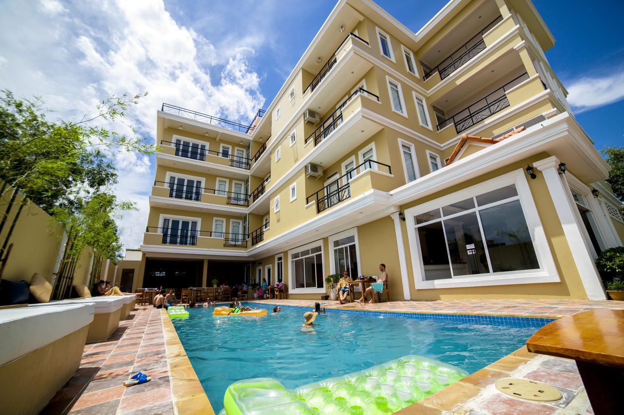 Mad Monkey Hostel Kampot (Adults Only) Exterior photo