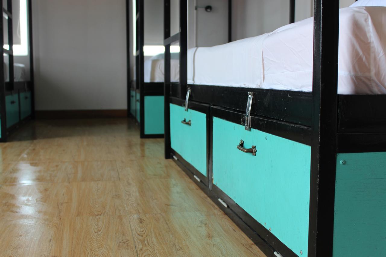 Mad Monkey Hostel Kampot (Adults Only) Exterior photo