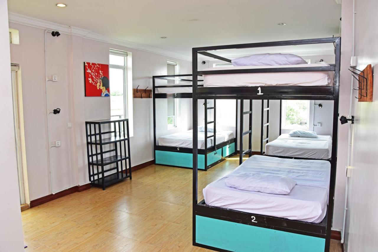 Mad Monkey Hostel Kampot (Adults Only) Exterior photo