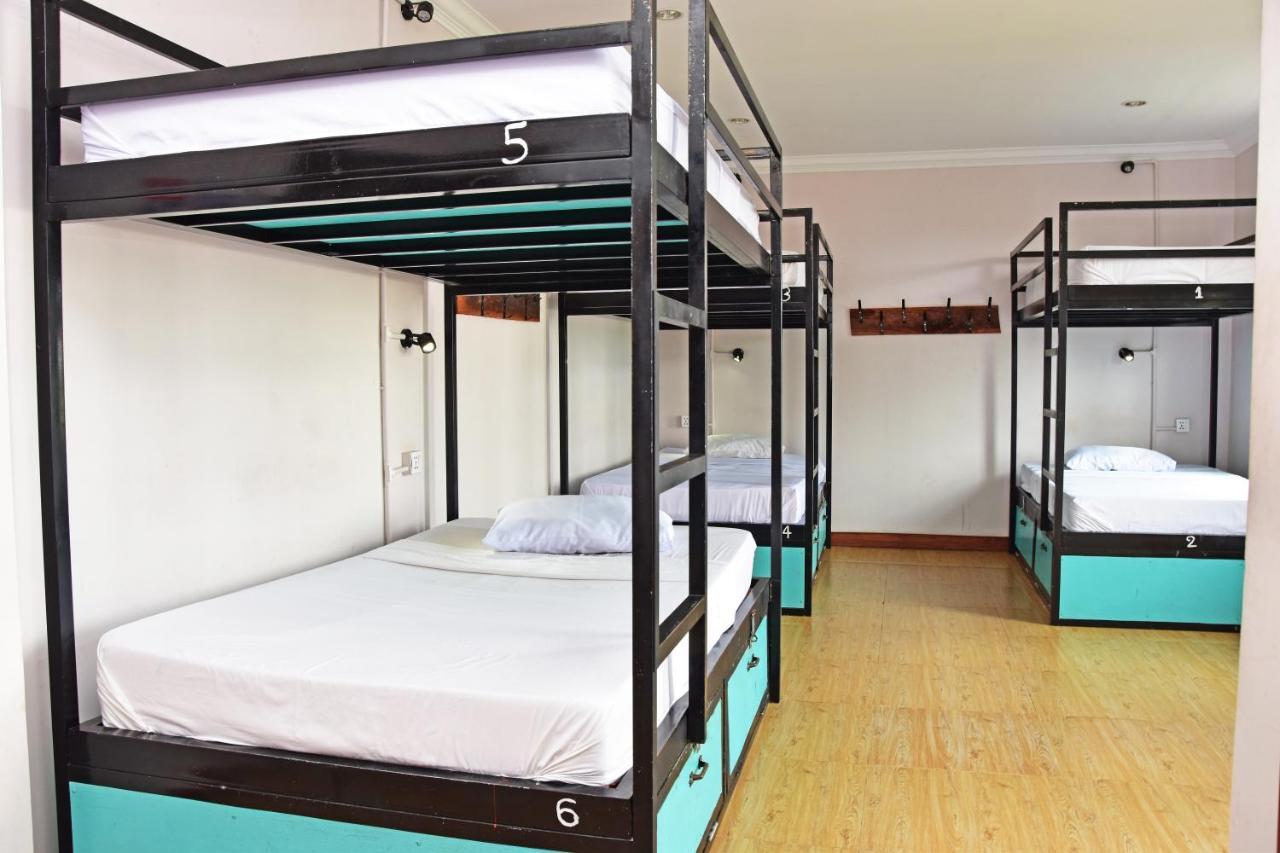 Mad Monkey Hostel Kampot (Adults Only) Exterior photo