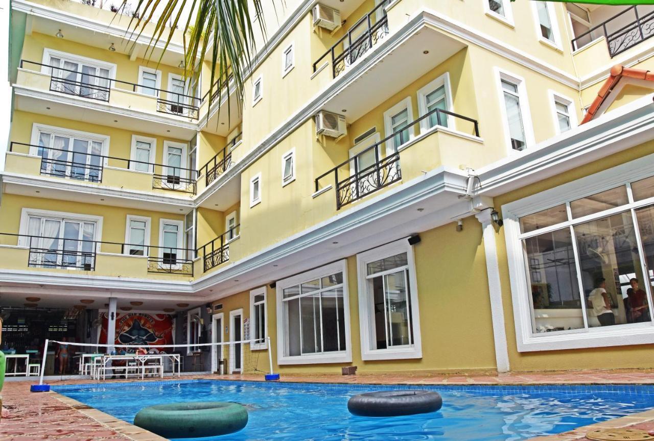Mad Monkey Hostel Kampot (Adults Only) Exterior photo