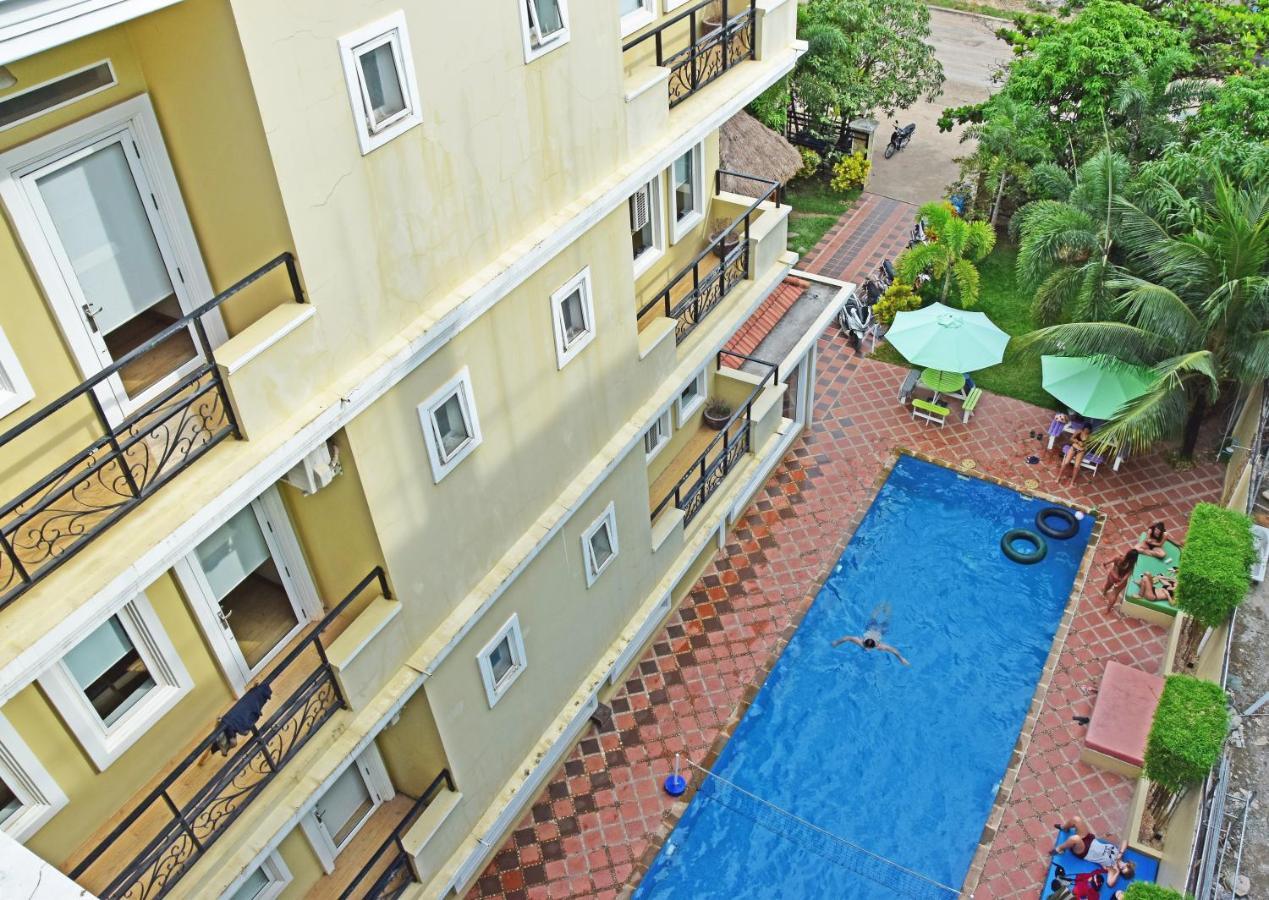 Mad Monkey Hostel Kampot (Adults Only) Exterior photo