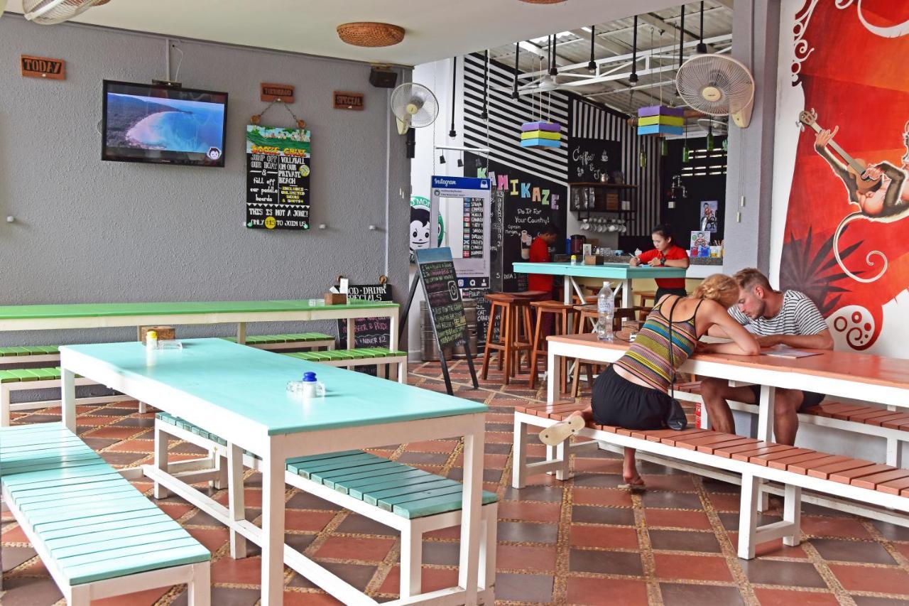 Mad Monkey Hostel Kampot (Adults Only) Exterior photo